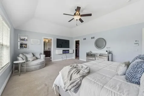 601 Oak Lane South Elgin IL 60177