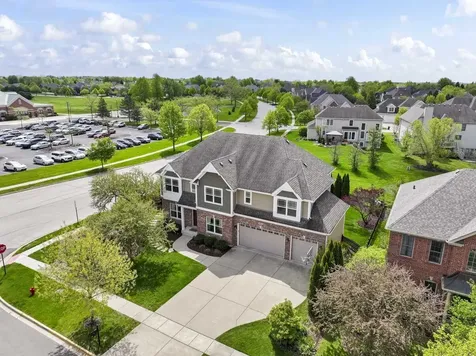 601 Oak Lane South Elgin IL 60177