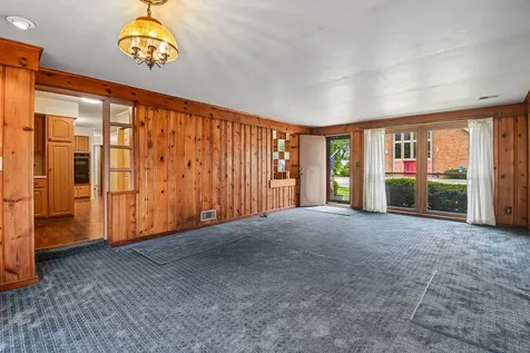 1024 Bristol Avenue Westchester IL 60154