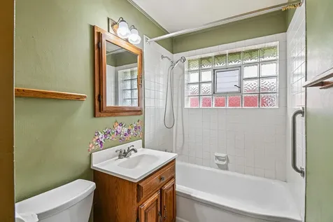 1024 Bristol Avenue Westchester IL 60154
