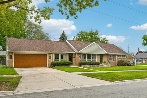 1024 Bristol Avenue Westchester IL 60154