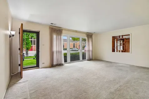 1024 Bristol Avenue Westchester IL 60154