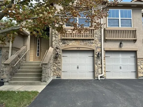 1974 Crenshaw Circle Vernon Hills IL 60061