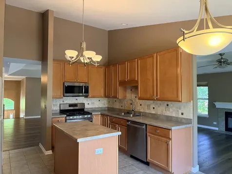 1974 Crenshaw Circle Vernon Hills IL 60061