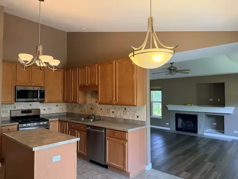 1974 Crenshaw Circle Vernon Hills IL 60061
