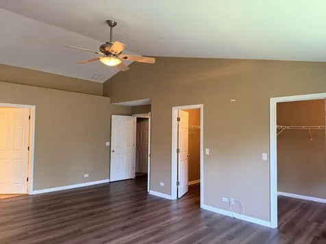 1974 Crenshaw Circle Vernon Hills IL 60061