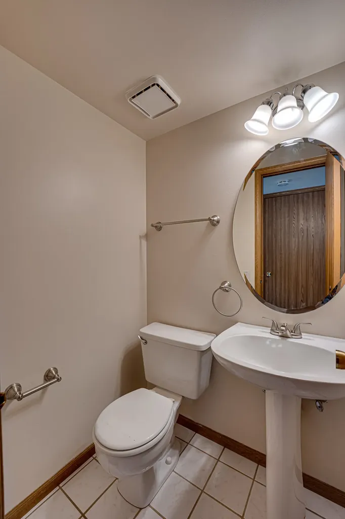 196 Park Ridge Lane Aurora IL 60504