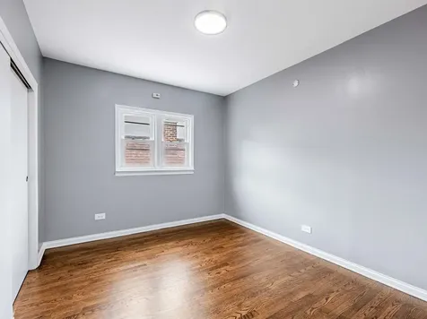 3841 West Eddy Street Chicago IL 60618