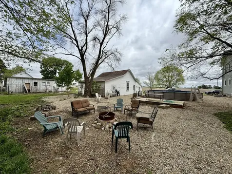 17767 2400 N Avenue Walnut IL 61376