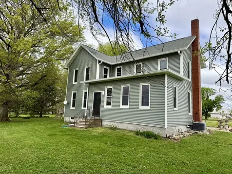 17767 2400 N Avenue Walnut IL 61376