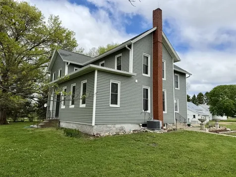 17767 2400 N Avenue Walnut IL 61376