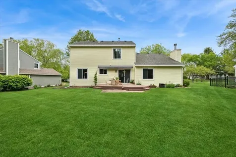 401 Aldrin Avenue Batavia IL 60510