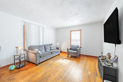 2910 East 138 Place Burnham IL 60633