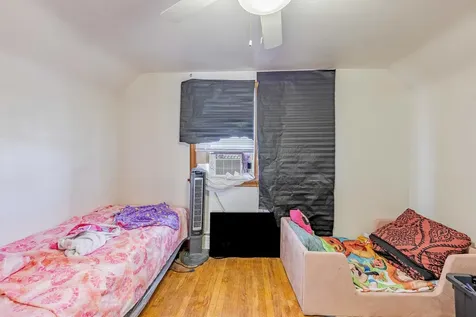 2910 East 138 Place Burnham IL 60633