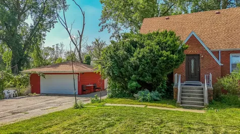 2910 East 138 Place Burnham IL 60633