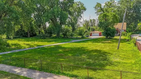2910 East 138 Place Burnham IL 60633