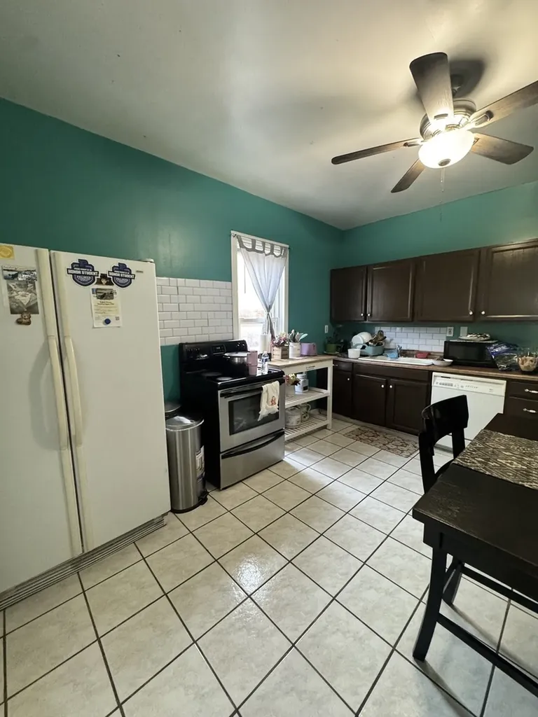 5015 North Kimberly Avenue Chicago IL 60630