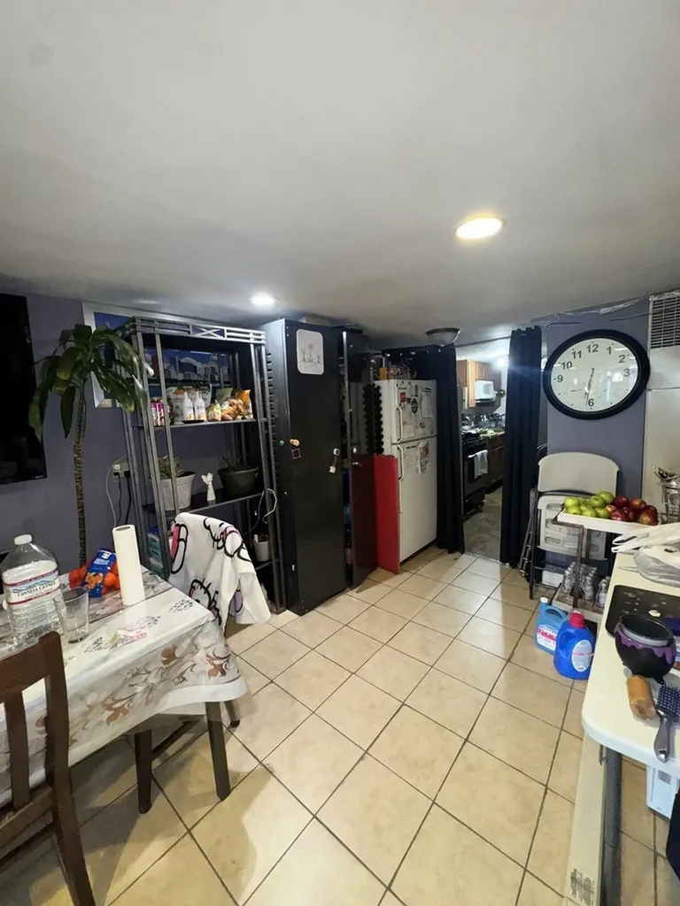 5015 North Kimberly Avenue Chicago IL 60630