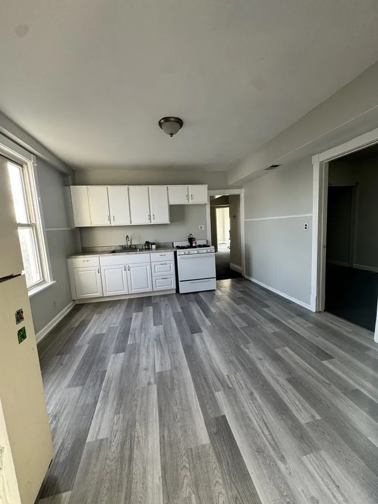 5015 North Kimberly Avenue Chicago IL 60630