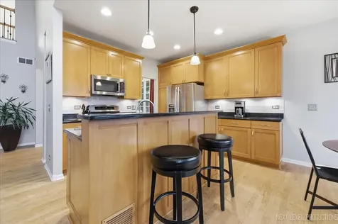 3219 Larrabee Drive Geneva IL 60134