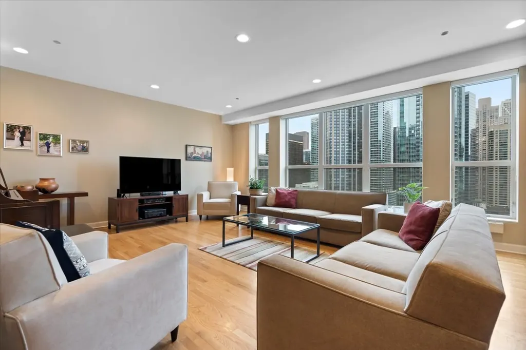 415 East North Water Street Chicago IL 60611