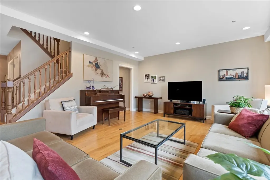 415 East North Water Street Chicago IL 60611