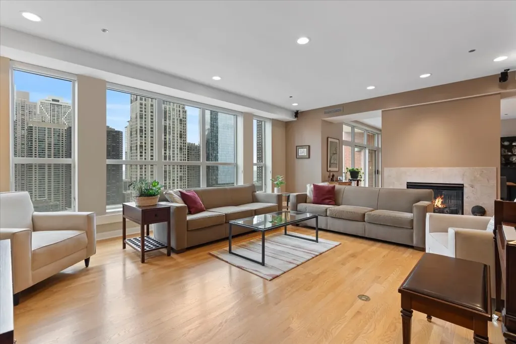415 East North Water Street Chicago IL 60611
