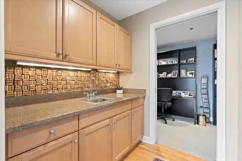 415 East North Water Street Chicago IL 60611