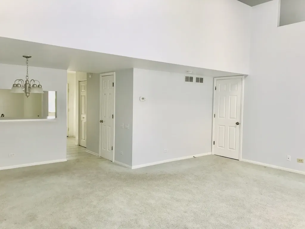 241 Shadybrook Lane Aurora IL 60504