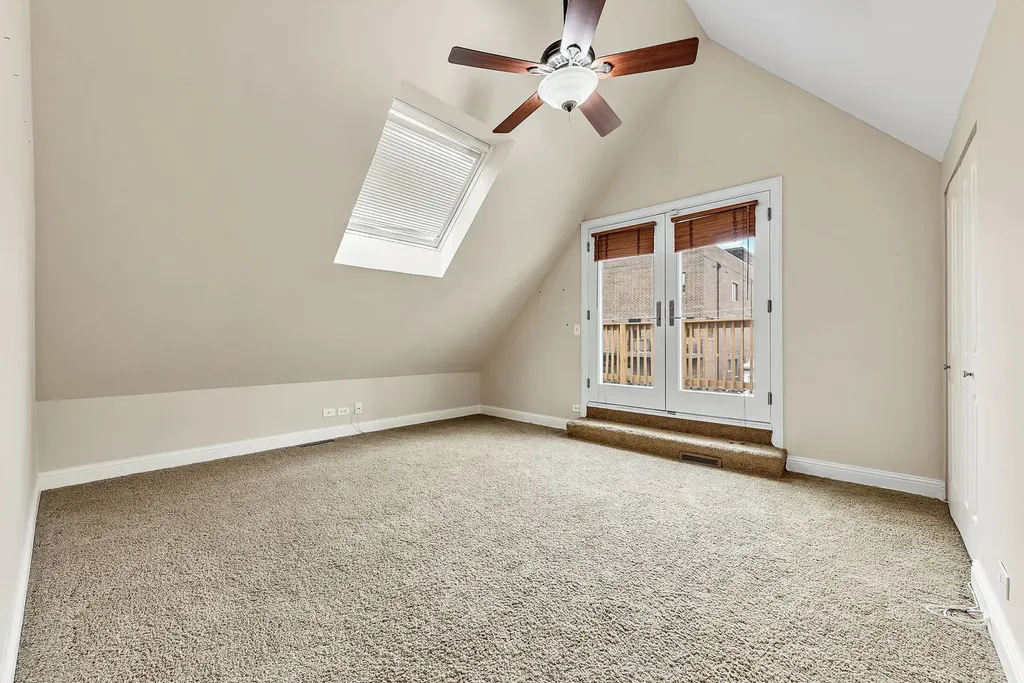 3722 North Bosworth Avenue Chicago IL 60613