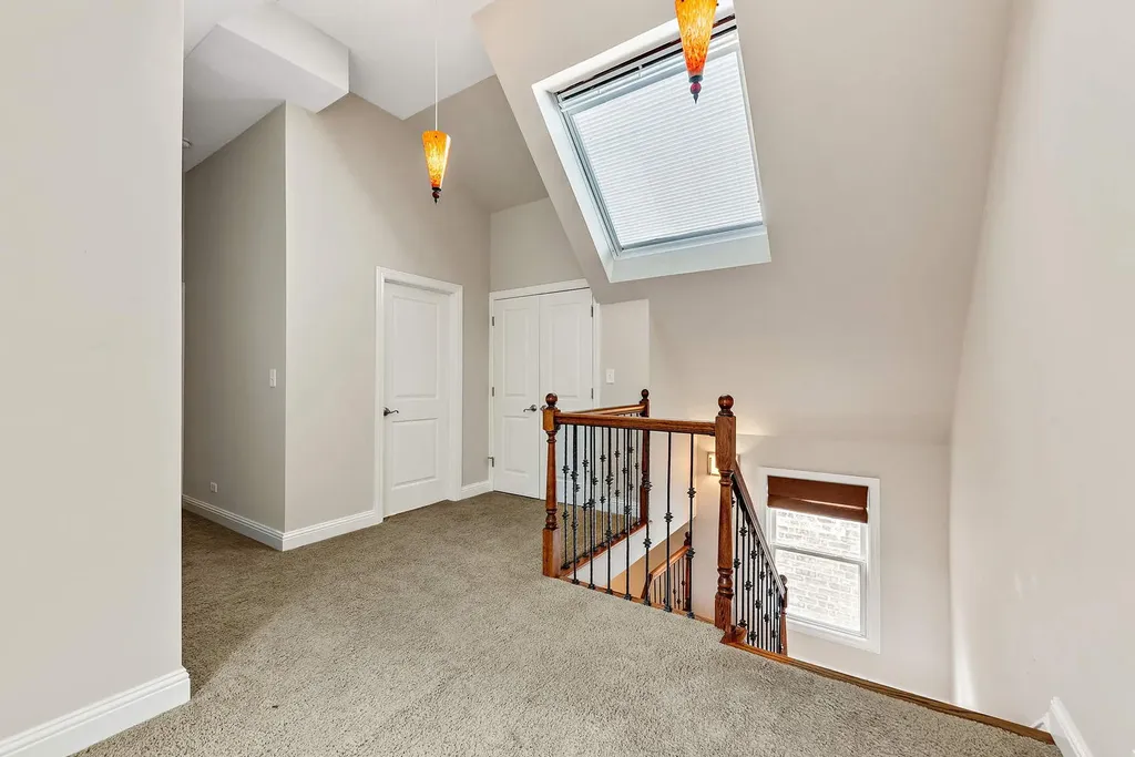 3722 North Bosworth Avenue Chicago IL 60613