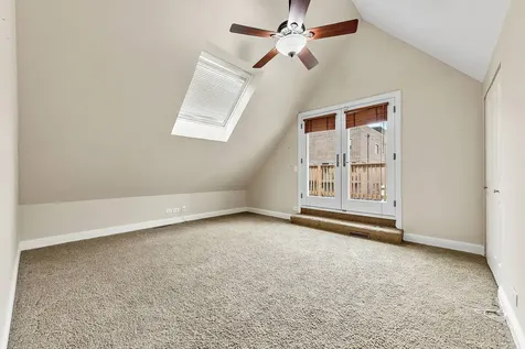 3722 North Bosworth Avenue Chicago IL 60613