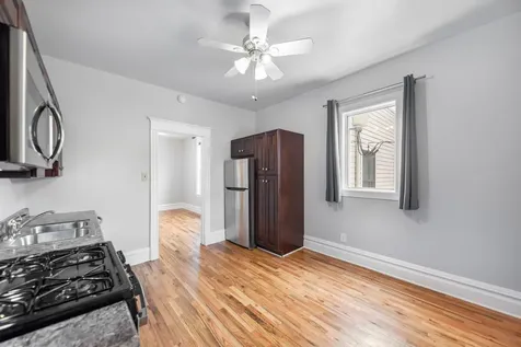 3722 North Bosworth Avenue Chicago IL 60613