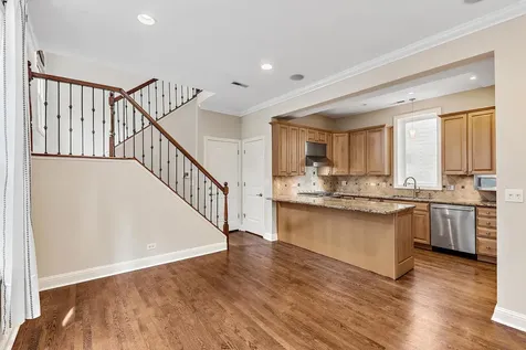 3722 North Bosworth Avenue Chicago IL 60613