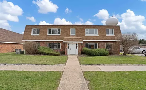 103 Harbor Drive Oswego IL 60543