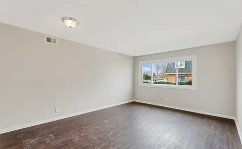 103 Harbor Drive Oswego IL 60543