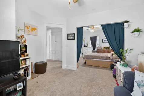 807 Farragut Place Joliet IL 60435