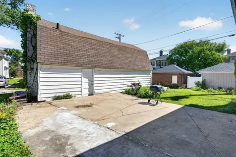 807 Farragut Place Joliet IL 60435
