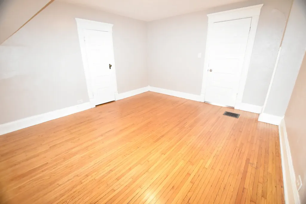 338 Marion Avenue Aurora IL 60505