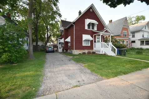 338 Marion Avenue Aurora IL 60505