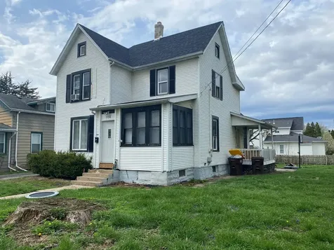 536 West American Street Freeport IL 61032