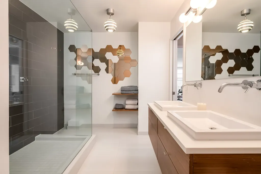 1313 North Ritchie Court Chicago IL 60610