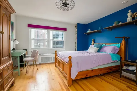 1313 North Ritchie Court Chicago IL 60610