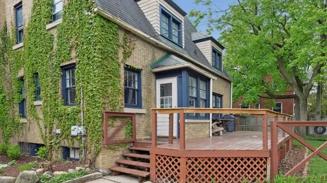 726 West Highland Avenue Elgin IL 60123