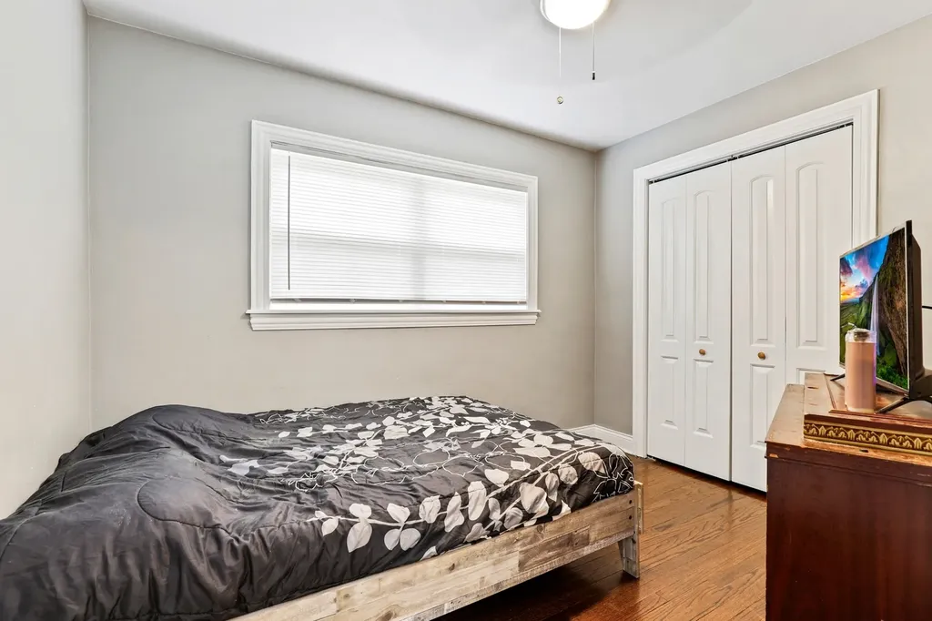 12112 South Indiana Avenue Chicago IL 60628