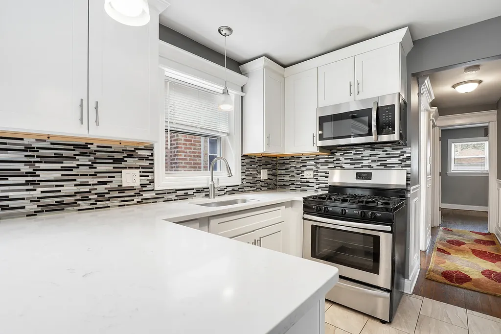 12112 South Indiana Avenue Chicago IL 60628