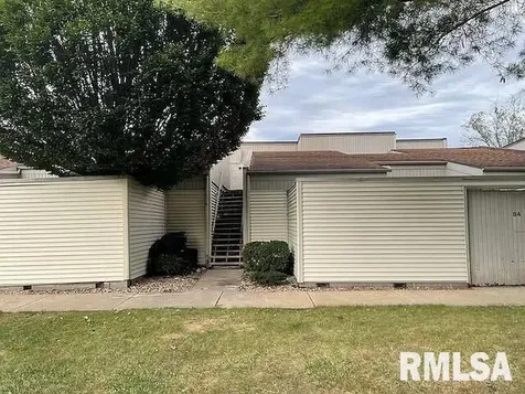 6831 North Frostwood Parkway Peoria IL 61615