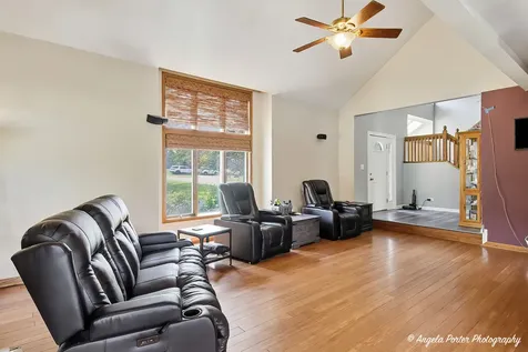 8302 White Oaks Road Wonder Lake IL 60097