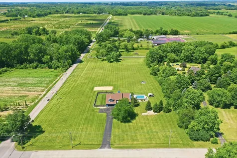 8302 White Oaks Road Wonder Lake IL 60097