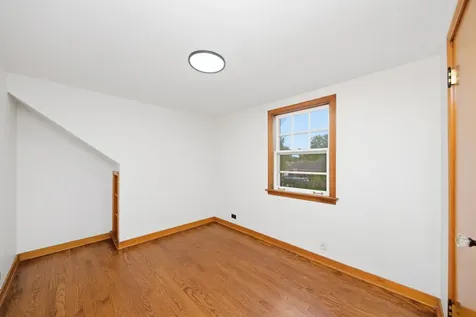18409 Oakwood Avenue Lansing IL 60438